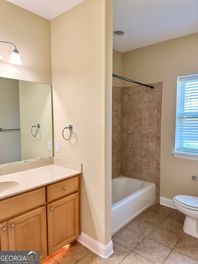 Building Photo - 38 Coastal Walk