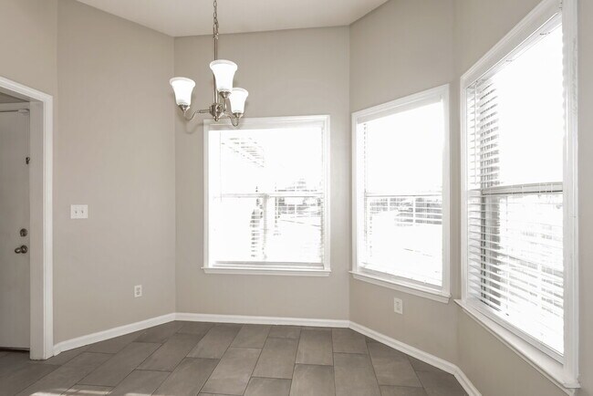 Building Photo - 6799 Showboat Ln