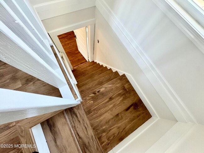 Building Photo - 208 E Bergen Pl