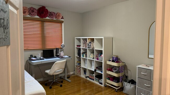 Building Photo - 263 Livingston Ave