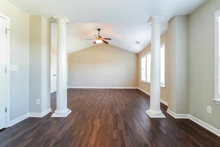 Building Photo - 1201 Loowit Falls Ct