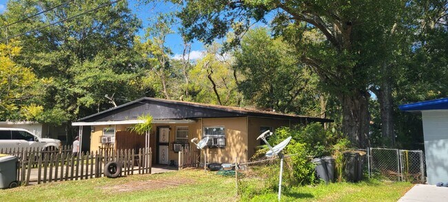 Building Photo - 2845/2847 W 6th St.