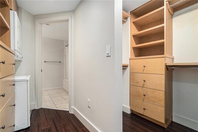 Building Photo - 199 14th St NE