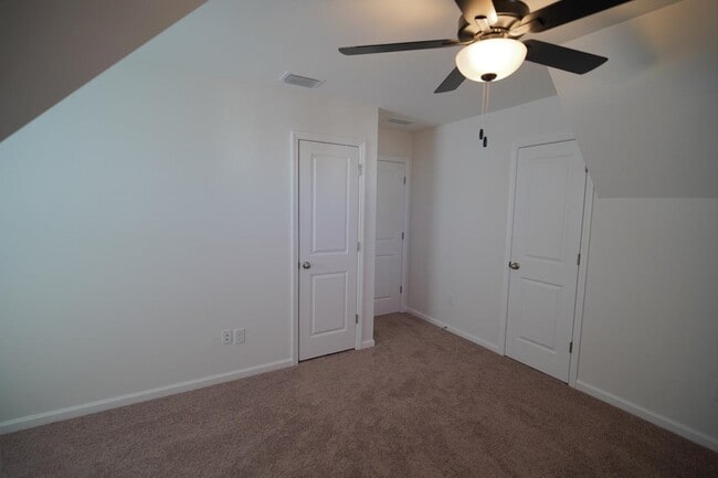 Building Photo - 2852 Mews Lndg