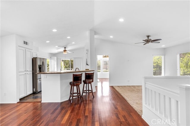 Building Photo - 6 Tavella Pl