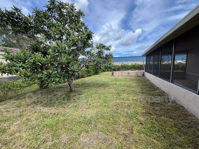 Building Photo - 7709 Brentwood Dr