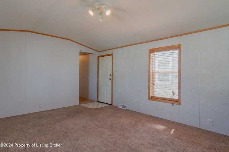 Building Photo - 209 2nd St SW