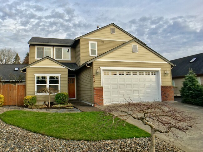 Building Photo - Stunning 3BD  Lake Shore Home with Office and Loft Area!  Gorgeous Finishes!