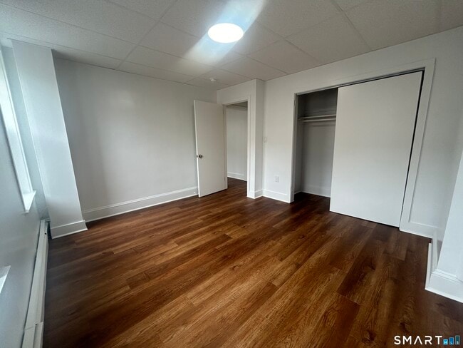 Building Photo - 156 Garfield Ave