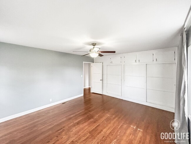 Building Photo - Beautiful 4BD/2.5 BA W/ Updated Bathrooms, A/C, and a Large Backyard in El Cerrito!