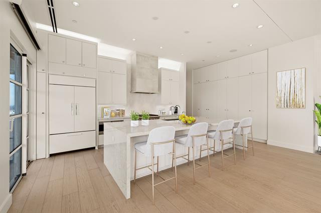 Building Photo - 2800 Lakeside Pkwy