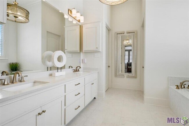 Building Photo - Luxury Living in Pointe Marie- 3 Bedroom home on a corner lot