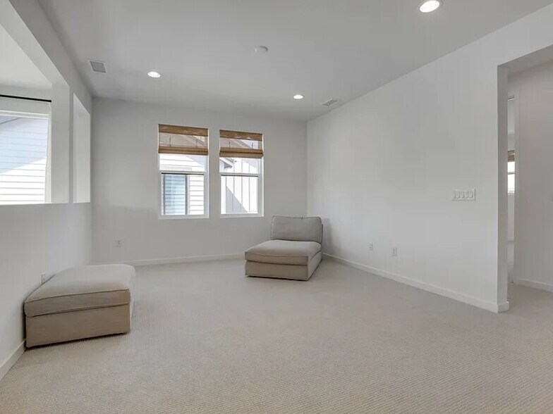 Building Photo - 11299 Star Streak Ln