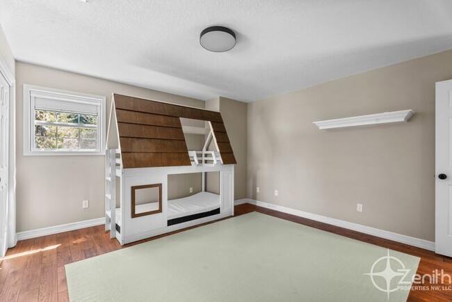 Building Photo - 4106 NE 242nd Ave