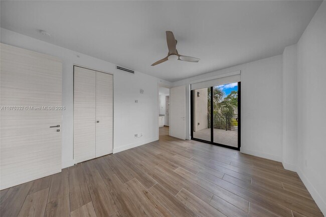 Building Photo - 3265 Bird Ave