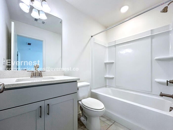 Building Photo - 911 Ambient Way