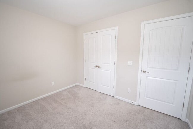Building Photo - 92 Reese Way