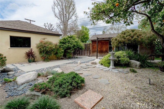 Building Photo - 1717 Riverside Dr