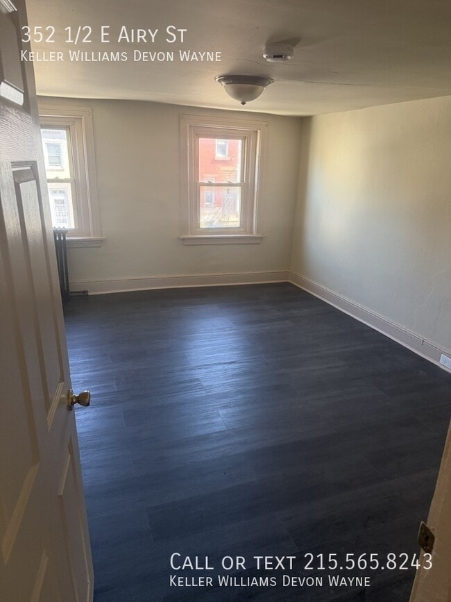 Building Photo - 352 1/2 E Airy St-