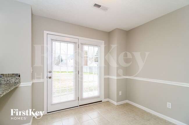 Building Photo - 3302 Sparrowhawk Dr