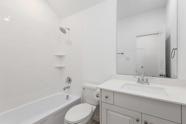 Building Photo - 28809 Mount Bonnell Dr