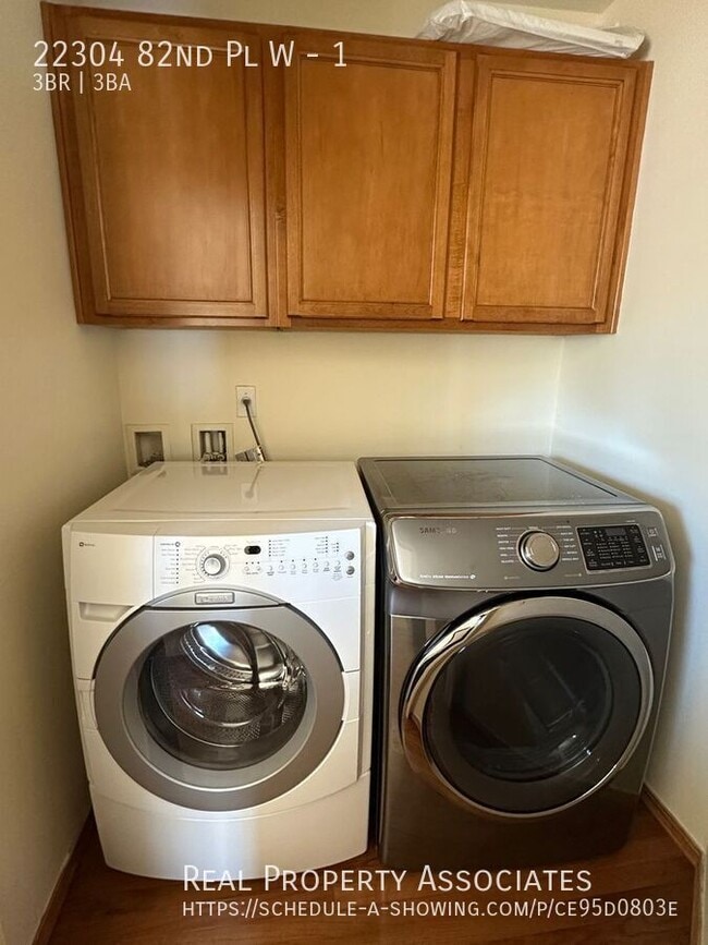 Building Photo - 22304 82nd Pl W