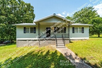 Building Photo - 3940 Davis Ln