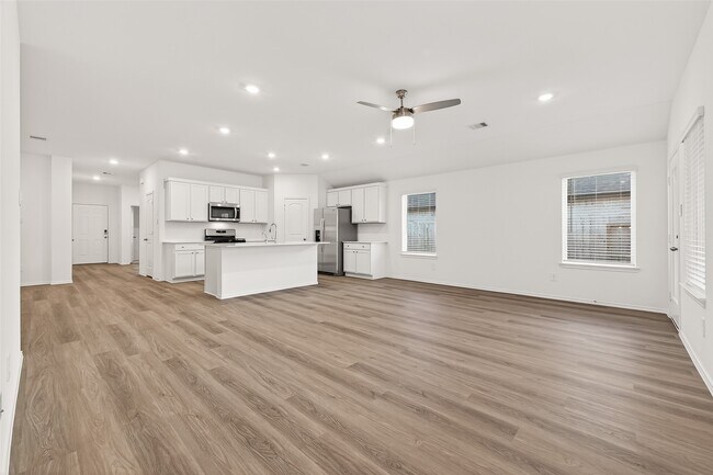 Building Photo - 6847 Tammany Manor Ln