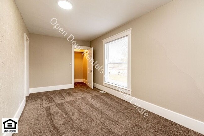 Building Photo - 1409 W King St