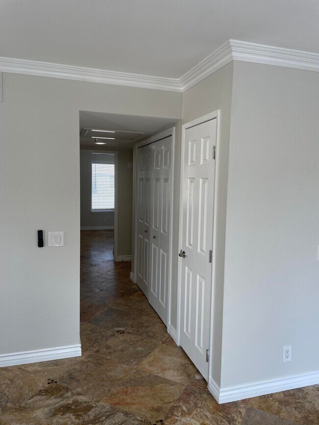 Building Photo - 43376 Cook St