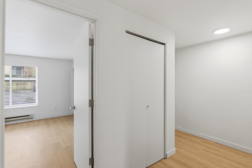 Building Photo - The Finch Apartments