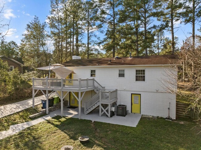 Building Photo - 406 Snelling Rd