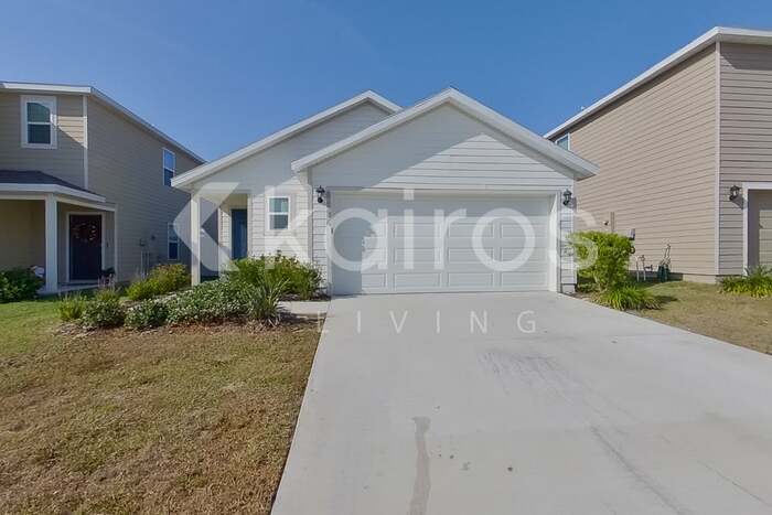 Building Photo - 8684 SW 44th Ct
