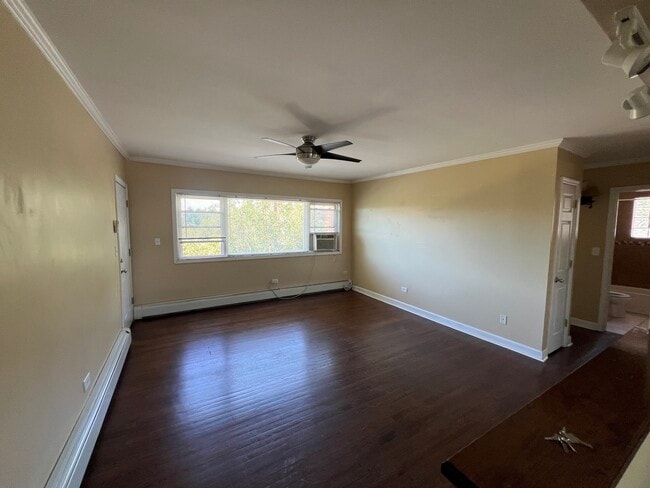 Building Photo - 236 Johnson St