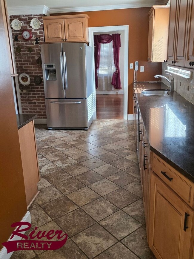 Building Photo - Brick home in Augusta!