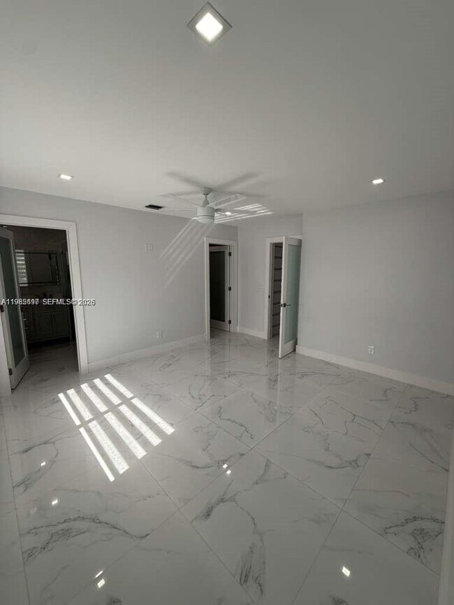 Building Photo - 19020 SW 91st Ave