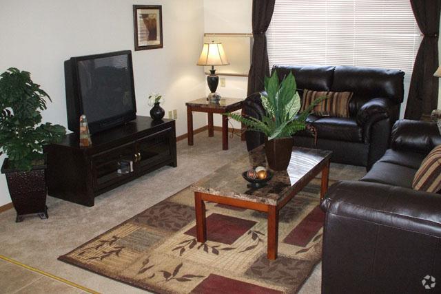 Living Room - Deckner Manor Apartments