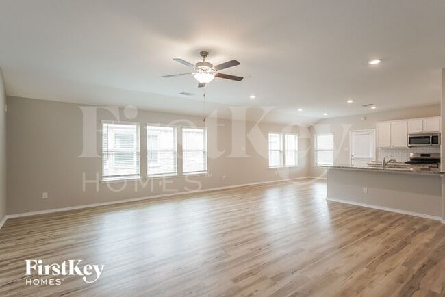 Building Photo - 3211 Calla Lily Trl