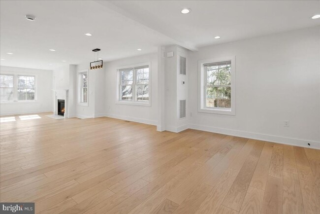 Building Photo - 5224 28th St N