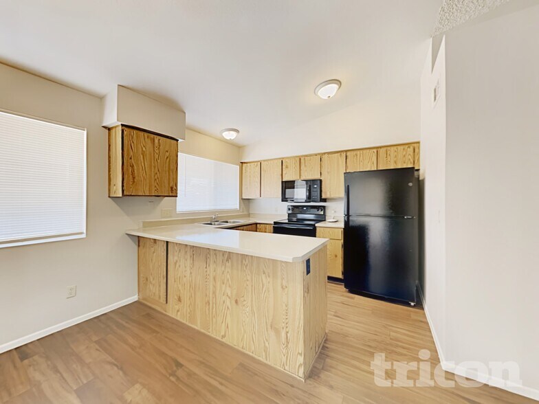 Building Photo - 7044 W Taylor St