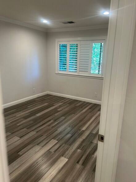 Building Photo - 1141 San Ramon Valley Blvd