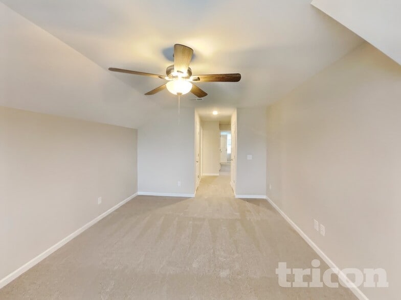 Building Photo - 319 Wyburn Pl