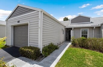 Building Photo - 9394 Westlinks Terrace
