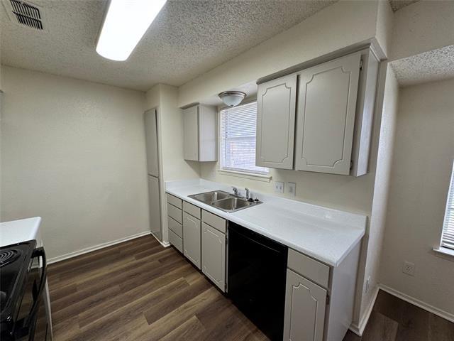 Building Photo - 6225 Stardust Dr S