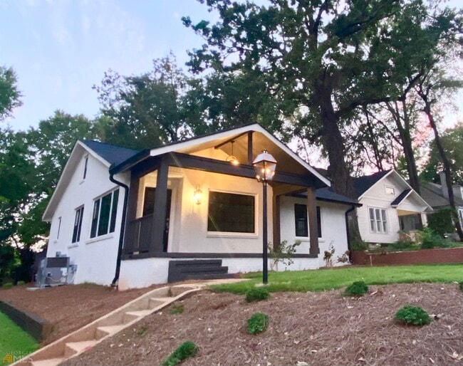 Building Photo - 1007 Vernon St