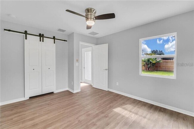 Building Photo - 1610 Tulane St