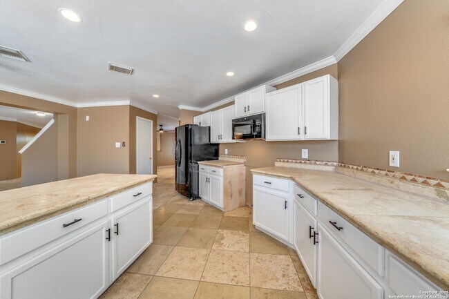 Building Photo - 9631 Hillside Trail