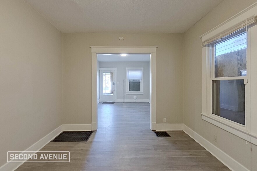 Building Photo - 1826 Greenwood Ave