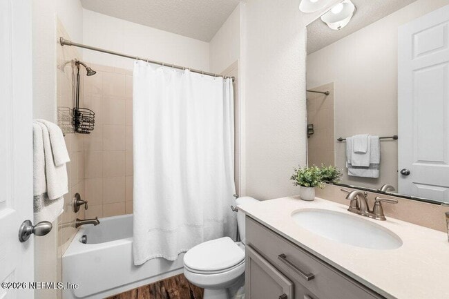 Building Photo - 131 Paradise Valley Dr