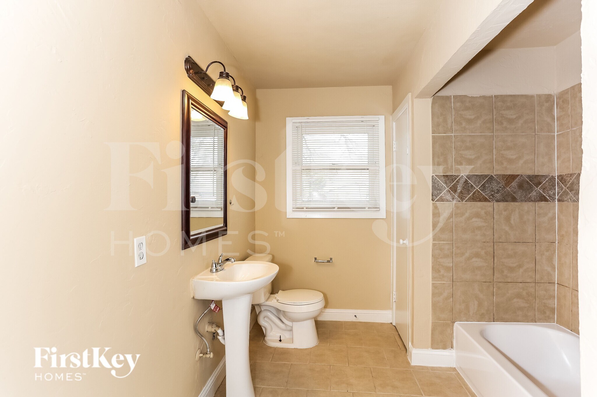 Building Photo - 1103 Warden St